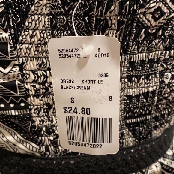 Forever 21 Black and Cream Mini Dress - Picture 2 of 3